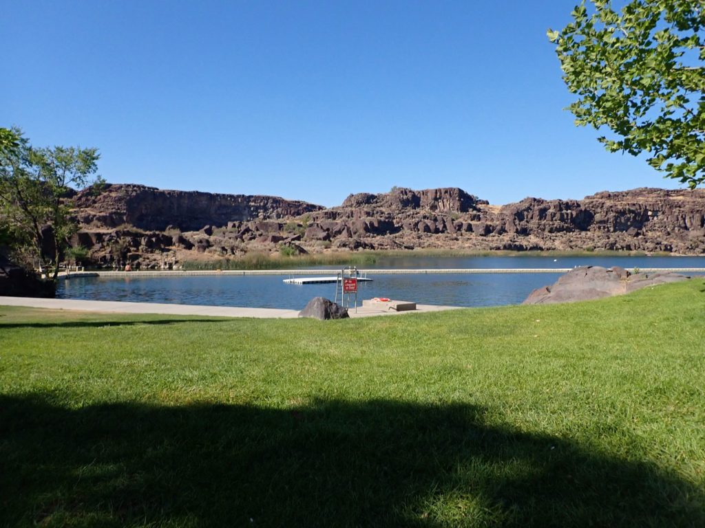 Dierkes Lake, adjacent to Shoshone Falls, Idaho and included in the entry fee.