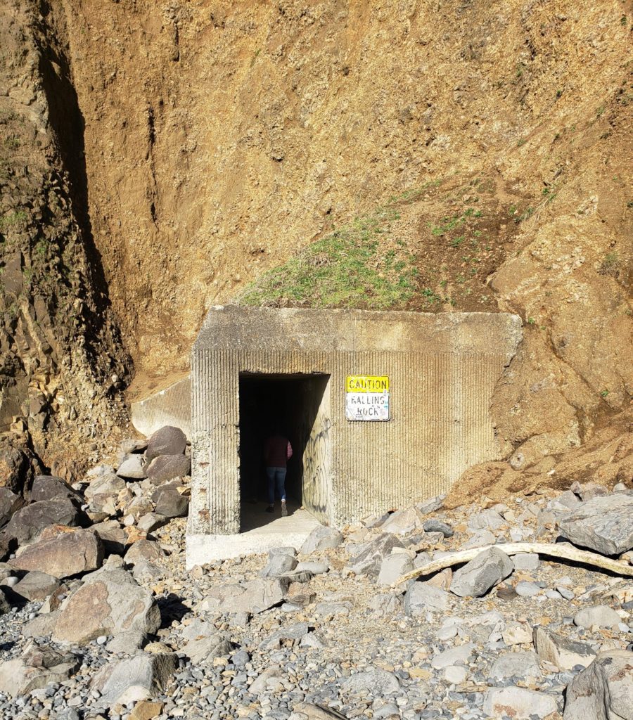 Caution sign at the tunnel entrance